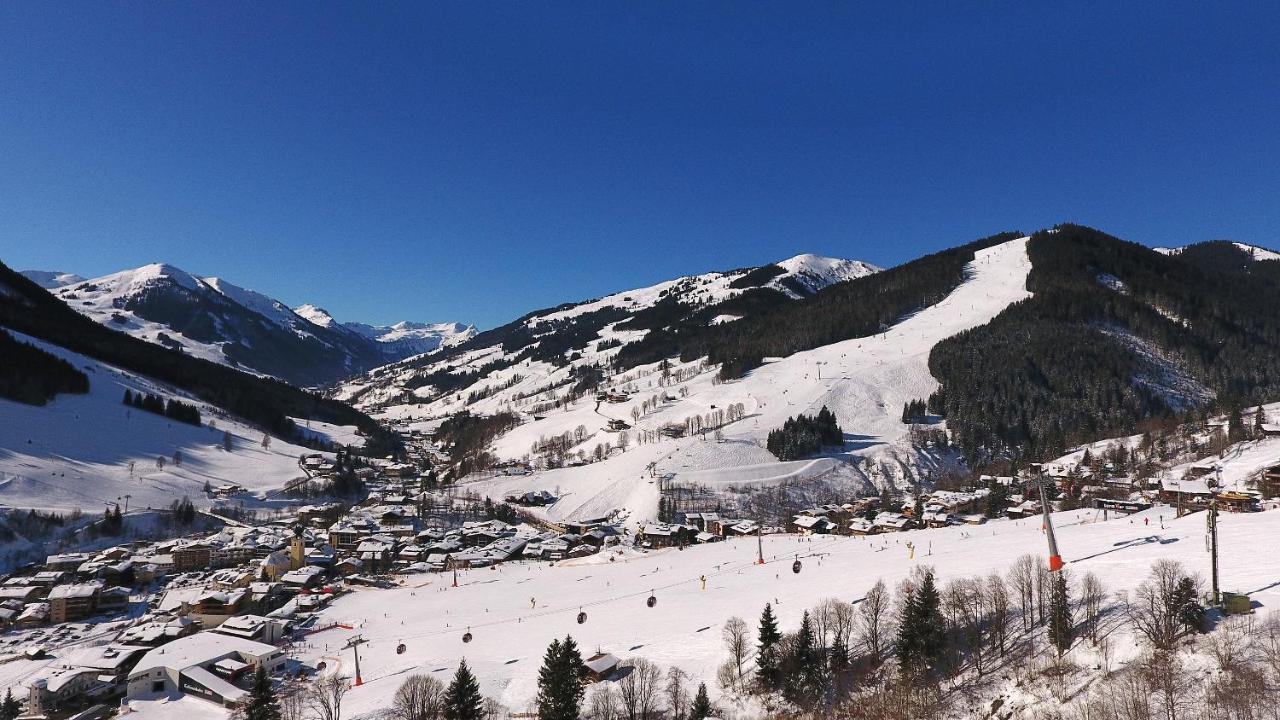 Gaestehaus Standardhaus Saalbach-Hinterglemm Exterior photo